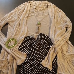 Cardigan & Leggings OS